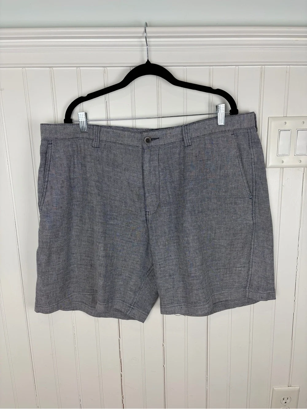 Tommy Bahama Bluish Gray Flat-Front Linen-Blend Shorts (40)